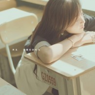 摇头摆尾的反义词